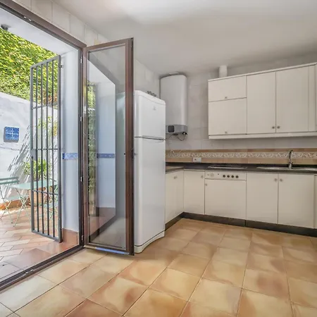 Santa Ana Free Parking Center Apartment Cordoba