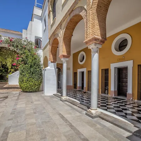 Santa Ana Free Parking Center קורדובה