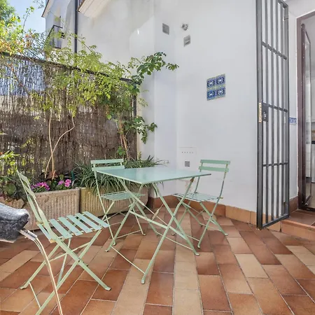 Santa Ana Free Parking Center