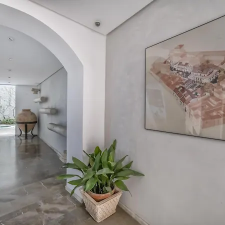 Santa Ana Free Parking Center Apartment Cordoba