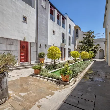 Santa Ana Free Parking Center