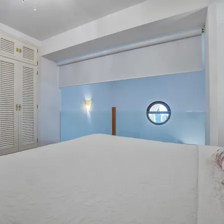 Santa Ana Free Parking Center Apartment Cordoba