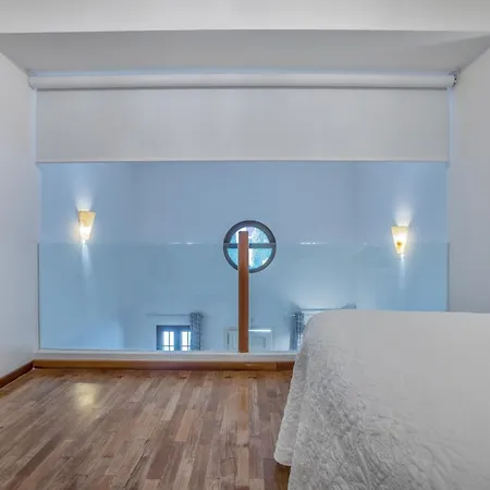 Santa Ana Free Parking Center Apartment Cordoba