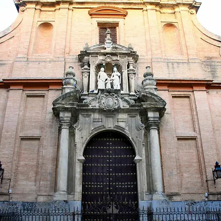 Santa Ana Free Parking Center