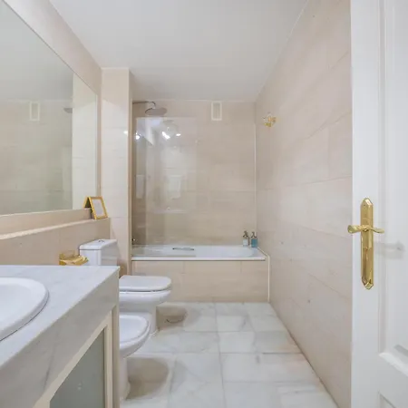 Santa Ana Free Parking Center Appartement