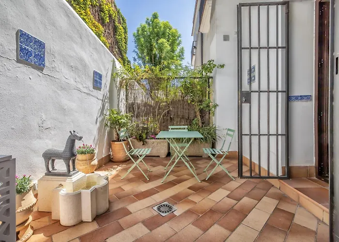 Santa Ana Free Parking Center Кордова